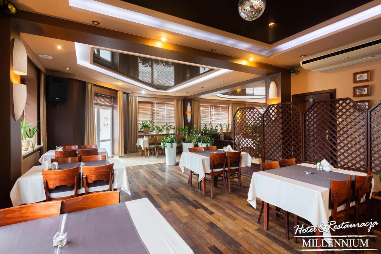 Hotel Millennium Пшасныш Экстерьер фото