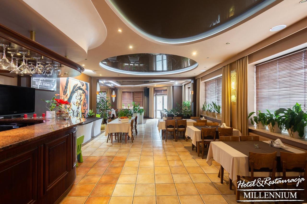 Hotel Millennium Пшасныш Экстерьер фото