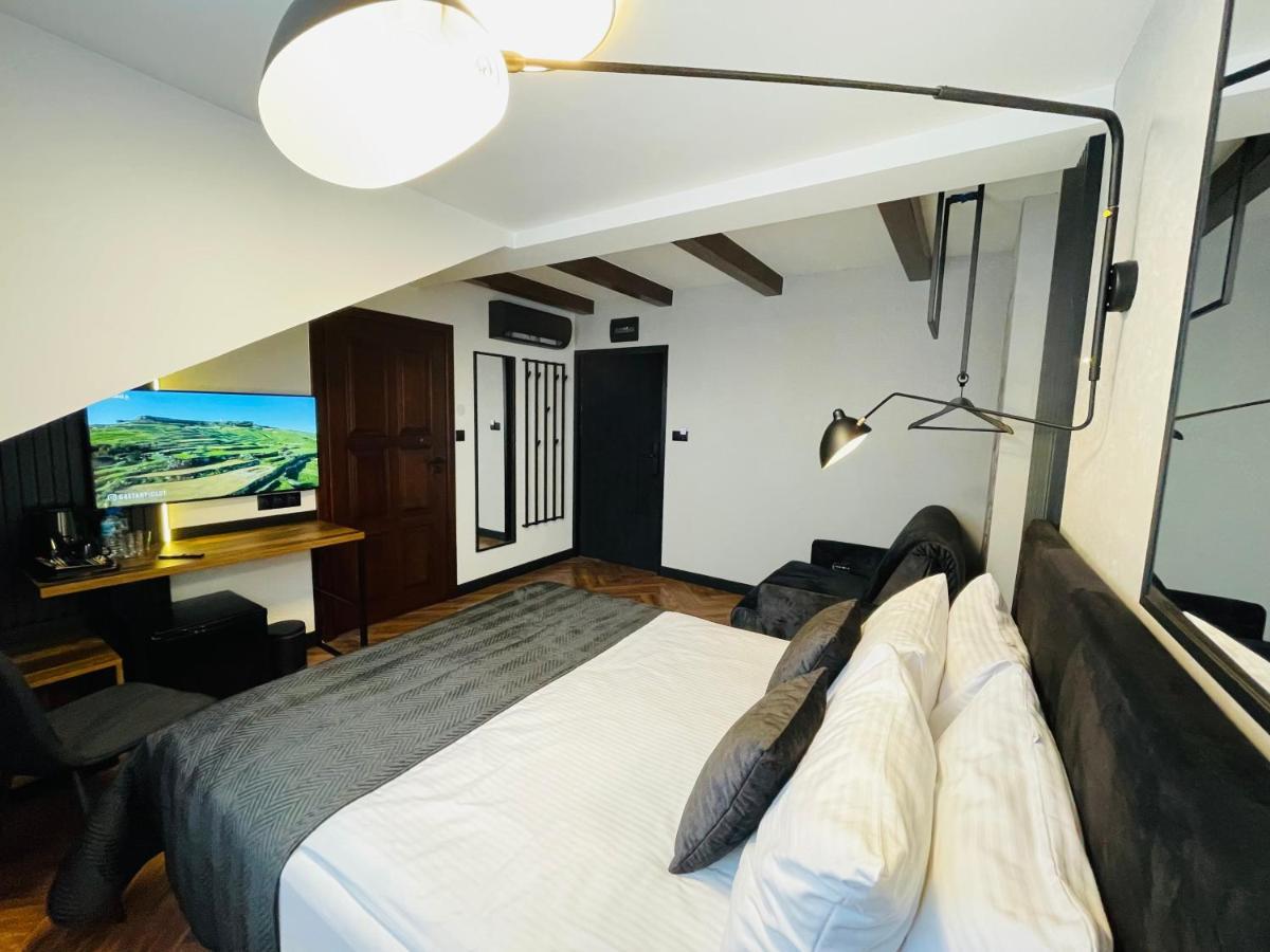 Hotel Millennium Пшасныш Экстерьер фото