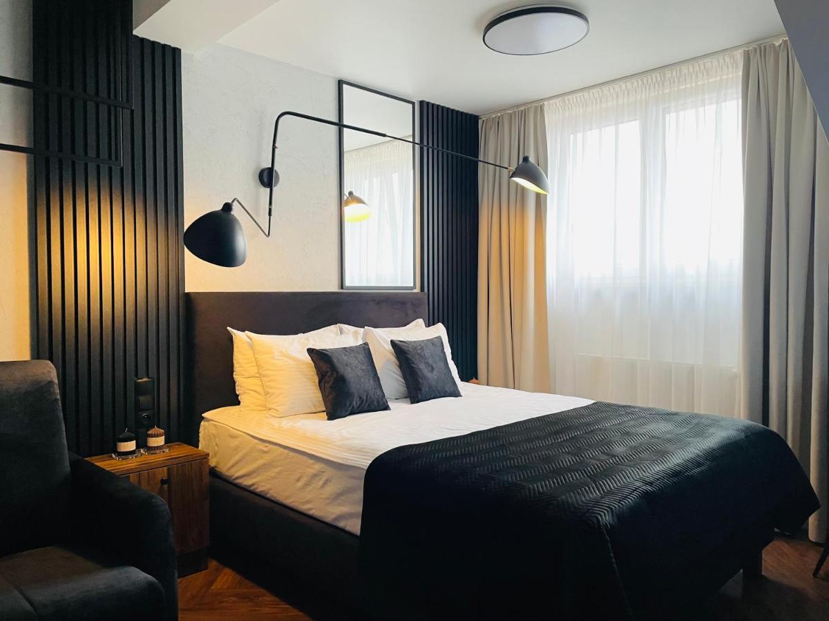 Hotel Millennium Пшасныш Экстерьер фото