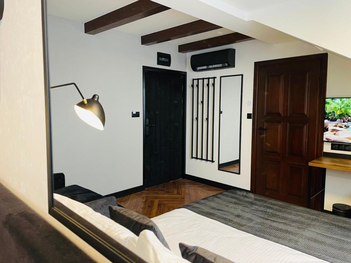 Hotel Millennium Пшасныш Экстерьер фото