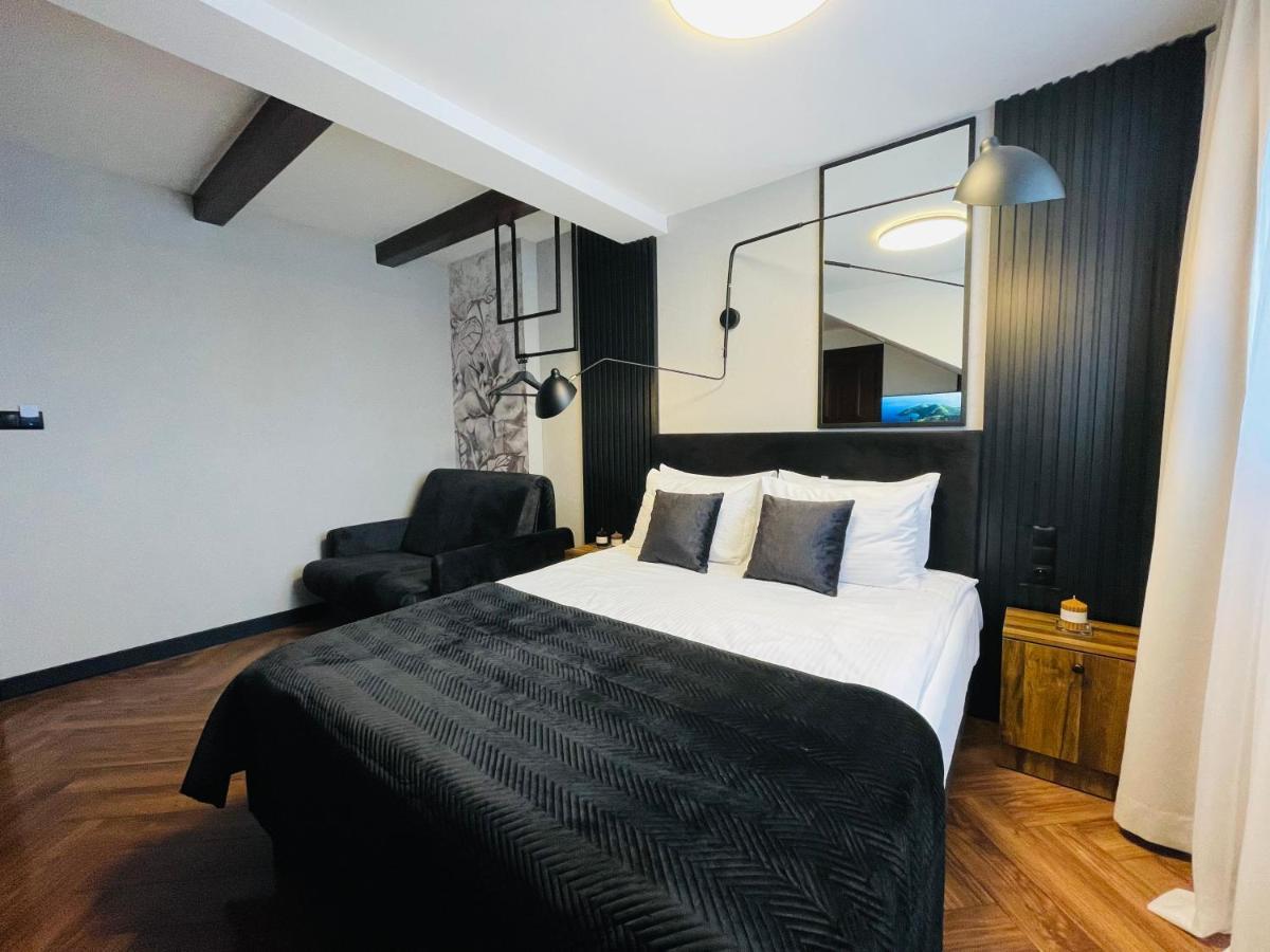 Hotel Millennium Пшасныш Экстерьер фото