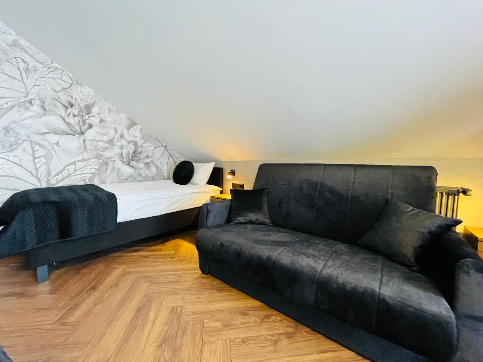 Hotel Millennium Пшасныш Экстерьер фото