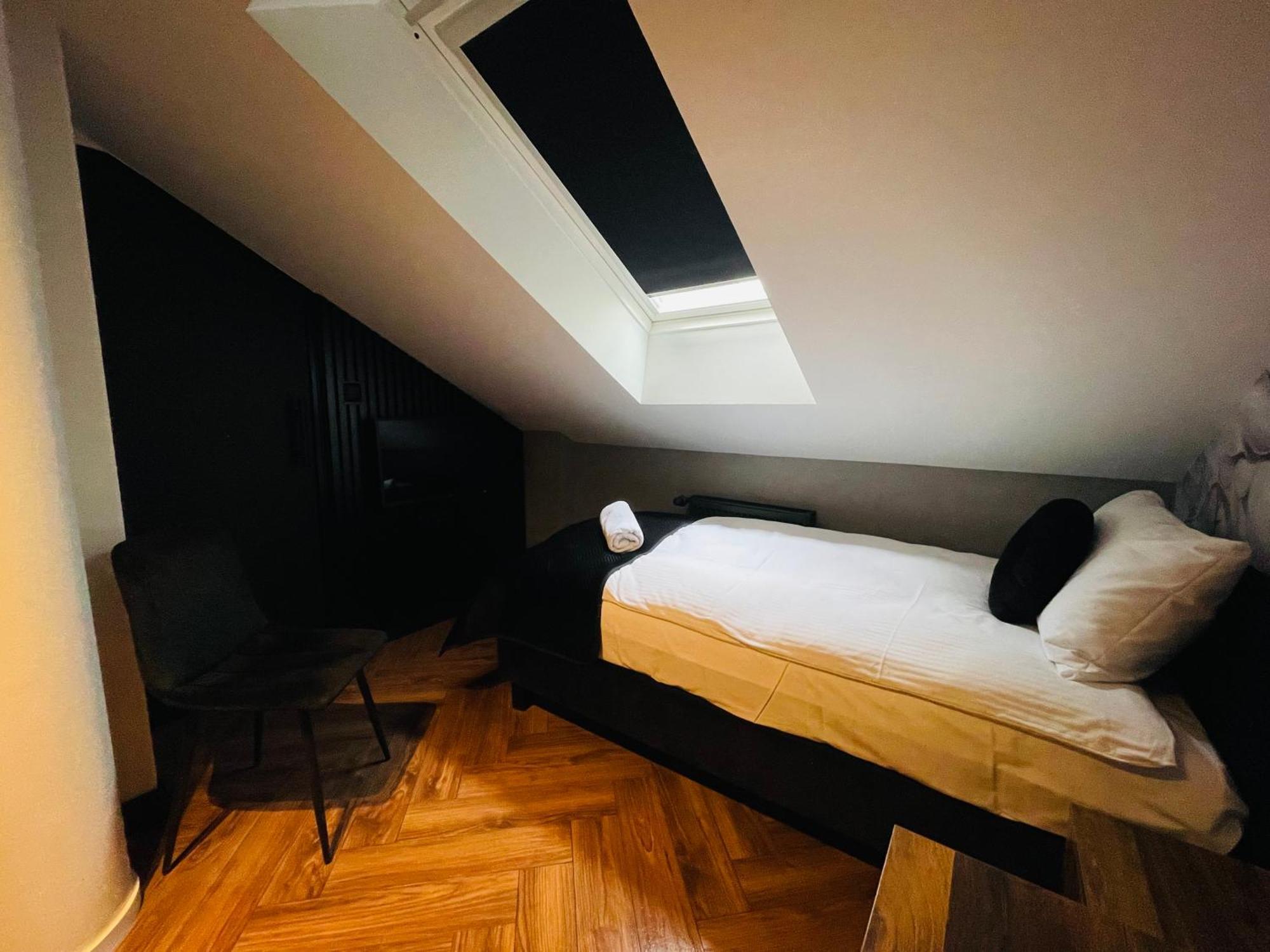 Hotel Millennium Пшасныш Экстерьер фото